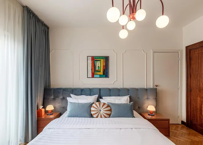 Lejlighed One-of-a-kind Downtown Penthouse, 270-degree Views, Two Terraces, Fireplaces, Grill Bukarest