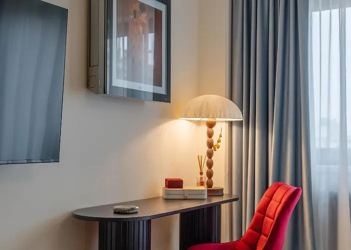 One-of-a-kind Downtown Penthouse, 270-degree Views, Two Terraces, Fireplaces, Grill *