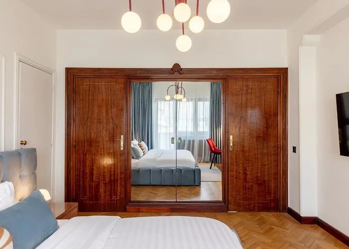 One-of-a-kind Downtown Penthouse, 270-degree Views, Two Terraces, Fireplaces, Grill *