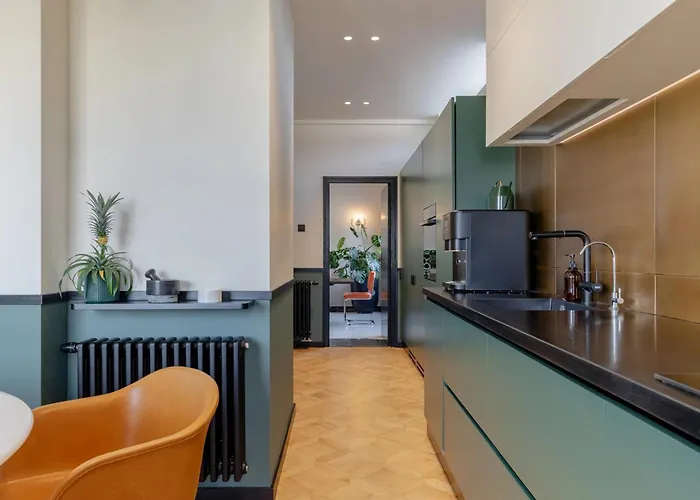 One-of-a-kind Downtown Penthouse, 270-degree Views, Two Terraces, Fireplaces, Grill *