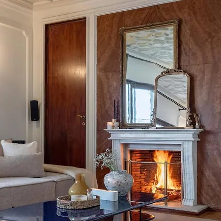 One-of-a-kind Downtown Penthouse, 270-degree Views, Two Terraces, Fireplaces, Grill *