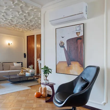 Διαμέρισμα One-of-a-kind Downtown Penthouse, 270-degree Views, Two Terraces, Fireplaces, Grill