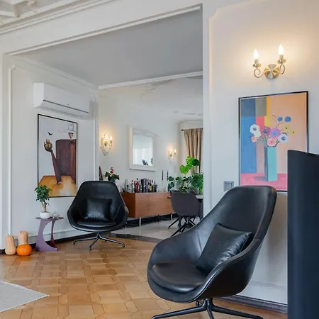 One-of-a-kind Downtown Penthouse, 270-degree Views, Two Terraces, Fireplaces, Grill * Bucarest