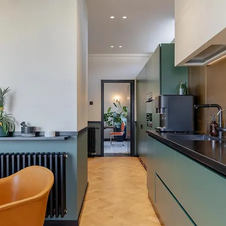 One-of-a-kind Downtown Penthouse, 270-degree Views, Two Terraces, Fireplaces, Grill *