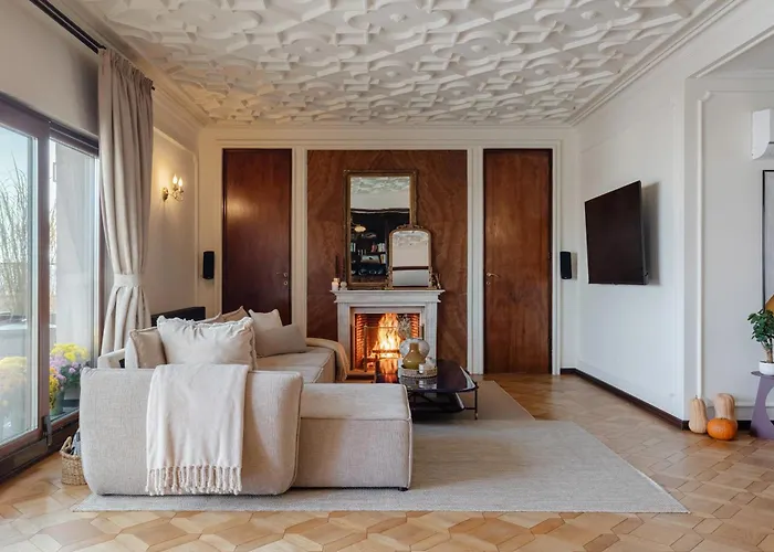 One-of-a-kind Downtown Penthouse, 270-degree Views, Two Terraces, Fireplaces, Grill Апартаменти Бухарест
