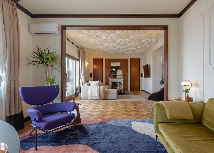 Apartmán One-of-a-kind Downtown Penthouse, 270-degree Views, Two Terraces, Fireplaces, Grill Bukurešť