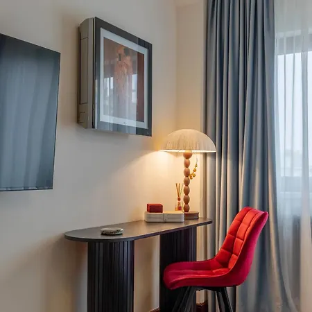 One-of-a-kind Downtown Penthouse, 270-degree Views, Two Terraces, Fireplaces, Grill *