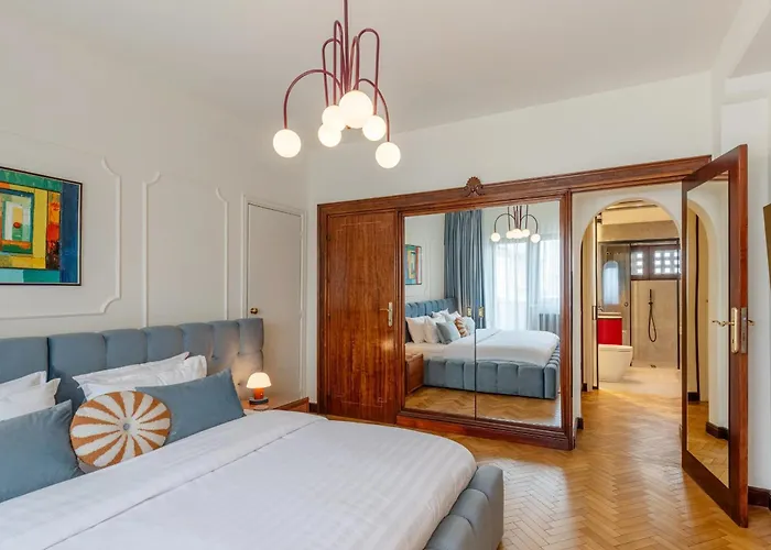 דירה One-of-a-kind Downtown Penthouse, 270-degree Views, Two Terraces, Fireplaces, Grill *
